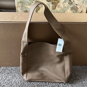 NWT Eileen Fisher Italian Leather Everything Crossbody Bag